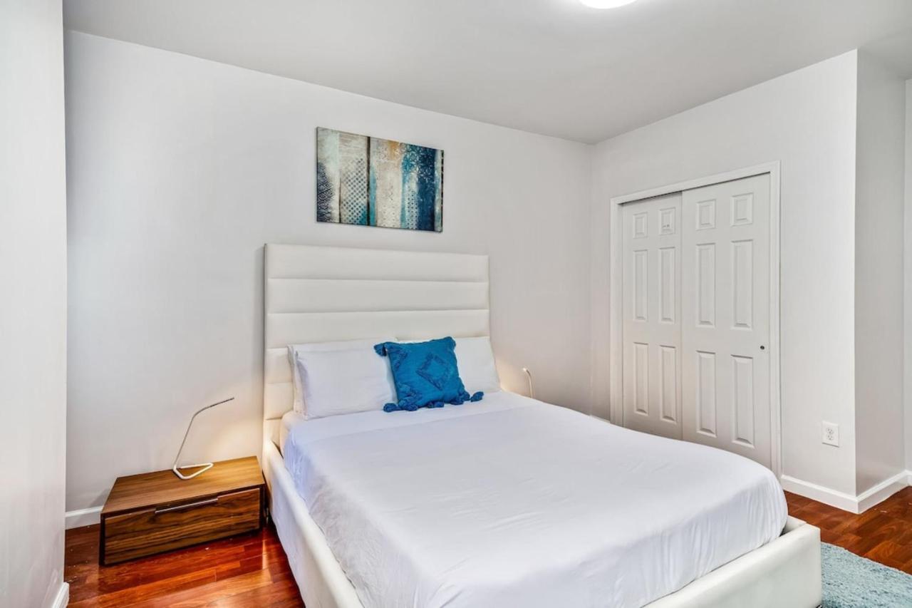 Lovely 2Bd Apt Steps From The Convention Center 필라델피아 외부 사진